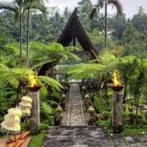 отель Komaneka at Bisma