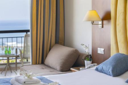 Отель FUN&SUN FAMILY Anastasia Beach в Протарас - Кипр