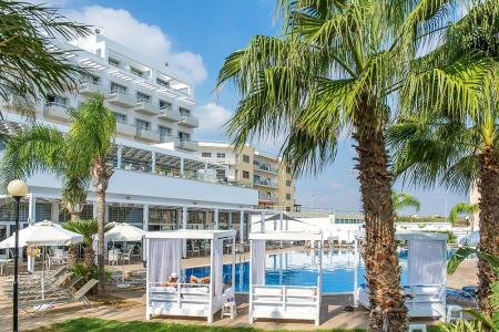 Отель Atlantica Sea Breeze в Протарас - Кипр