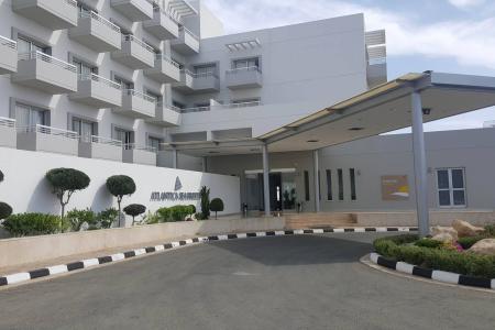 Отель Atlantica Sea Breeze в Протарас - Кипр