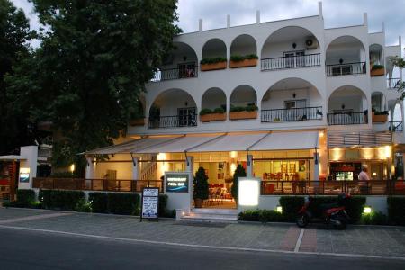 Kronos Hotel