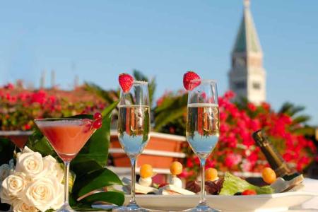 Отель Hotel A La Commedia в Венеция - Италия