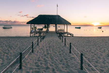 Отель La Pirogue Resort & Spa в Флик ан Флак - Маврикий