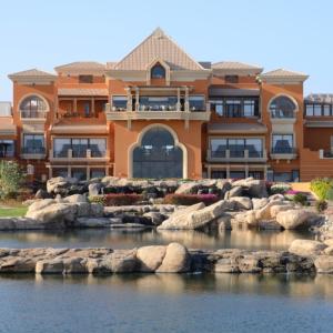 отель The Cascades Golf Resort Spa & Thalasso