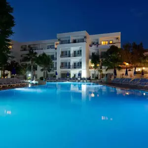 отель Sunrise Beach Side
