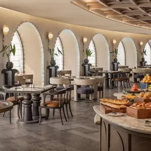 отель InterContinental Hangzhou Wulin By IHG