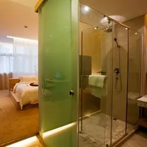 отель Huamei Holiday Hotel
