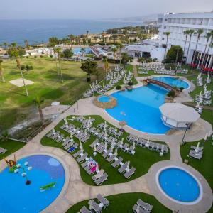 отель Leonardo Laura Beach & Splash Resort