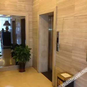 отель Elong R.YUN Hotel (Nanjing Institute of Technology Getang Subway Station)