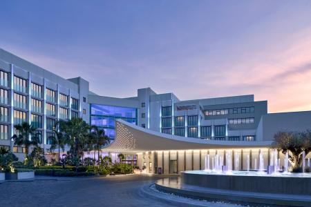 Отель Parklane a Luxury Collection Resort & Spa в Лимассол - Кипр