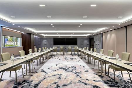 Отель Parklane a Luxury Collection Resort & Spa в Лимассол - Кипр