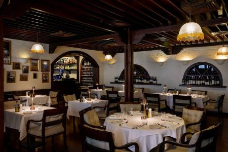 Отель Le Meridien Dubai Hotel & Conference Centre в Дейра - ОАЭ