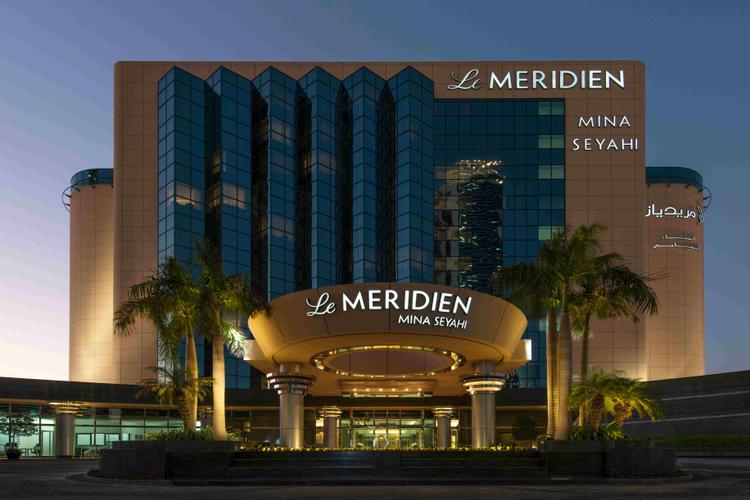 Le Meridien Mina Seyahi Beach Resort & Waterpark 