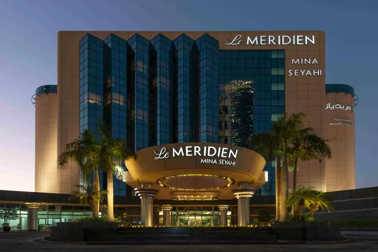 Le Meridien Mina Seyahi Beach Resort & Waterpark 