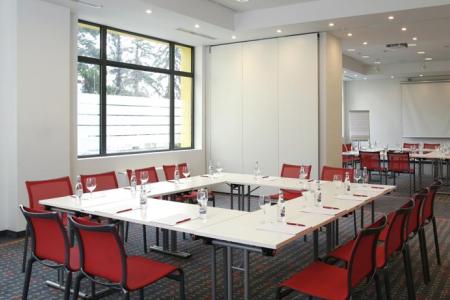 Отель AZIMUT Сити Отель Аэропорт Екатеринбург в Екатеринбург - Россия