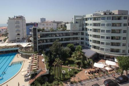 Отель Premier Resort - Le Palme в Милано-Мариттима - Италия