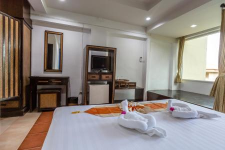 Отель Porterhouse Beach Hotel в пляж Патонг - Таиланд