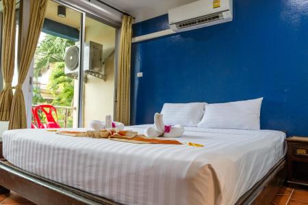 Отель Porterhouse Beach Hotel в пляж Патонг - Таиланд