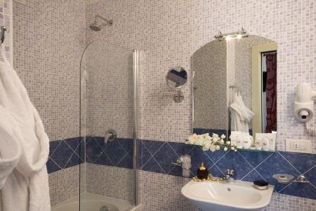 Отель Anglo Americano в Рим - Италия