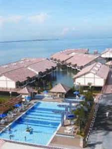 Legend International Water Homes