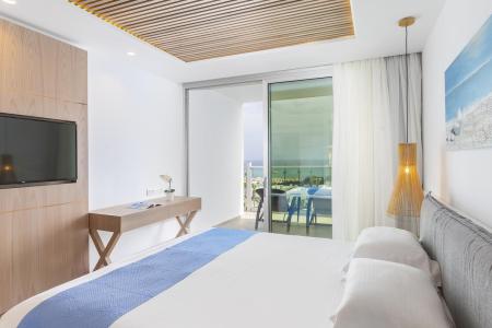 Отель Limanaki Beach Hotel в Айя-Напа - Кипр