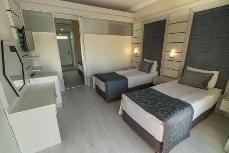 Отель Linda Resort в Титрейенгёль - Турция