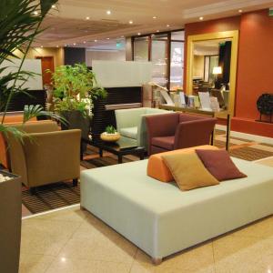 отель Lion's Garden Hotel