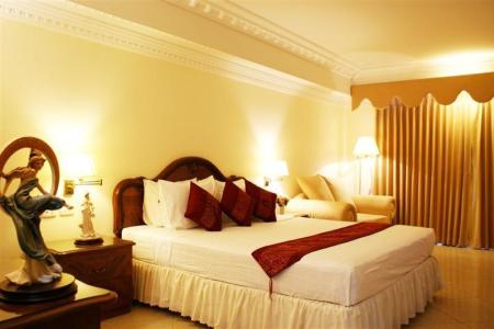 Отель LK Royal Suite в Паттайя Центр - Таиланд