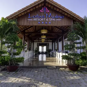 отель Lotus Muine Resort & Spa