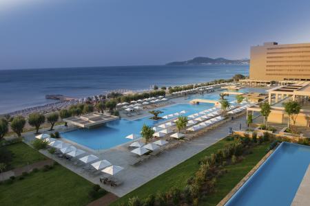 Amada Colossos Resort