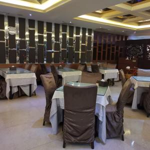 отель Money Holiday Inn(JiaHe wanggang Subway station store)