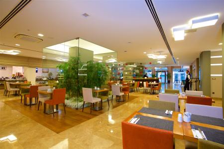 Отель Ramada By Wyndham Istanbul Taksim в Бейоглу (Пера) - Турция