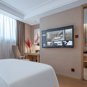 отель Vienna International Hotel Fuzhou Mawei Free Trade Zone Store