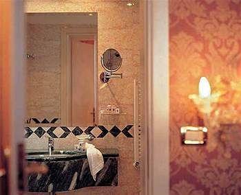 Отель Antico Doge в Венеция - Италия