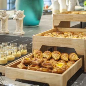 отель SSAW Boutique Hotel (Jiefangbei Hongyadong Branch)