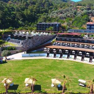 отель Manas Park Deluxe Oludeniz