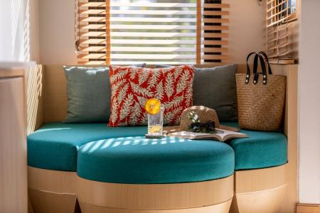 Отель Outrigger Surin Beach Resort в пляж Сурин - Таиланд