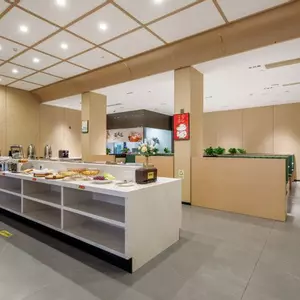 отель Urba Hotel (Lishui College Central Hospital)
