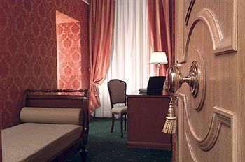 Отель Marcella Royal в Рим - Италия