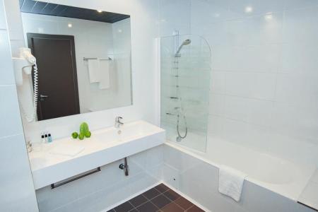 Отель Золотой Затон в Астрахань - Россия