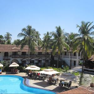 отель Marquis Beach Resort