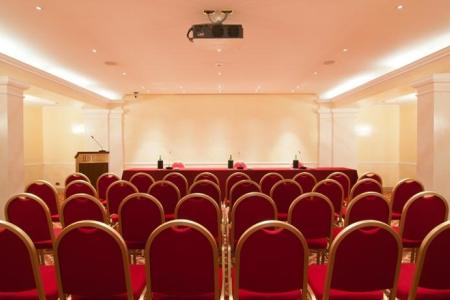 Отель Massimo D`Azeglio в Рим - Италия