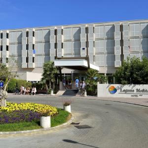 отель Hotel Mediteran Plava Laguna