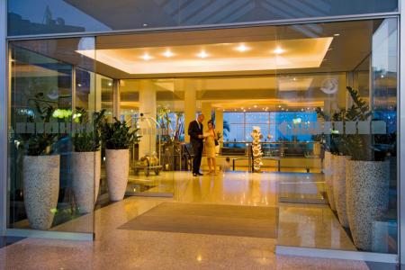 Отель Mediterranean Beach Hotel в Лимассол - Кипр