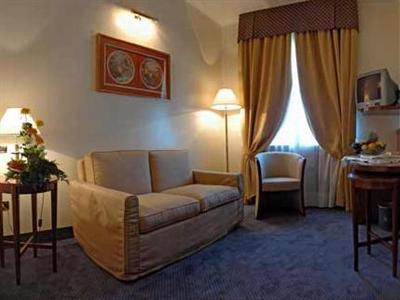 Renaissance Naples Hotel Mediterraneo