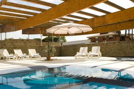 Отель Albergo Mediterraneo в Ривьера ди Улиссе - Италия