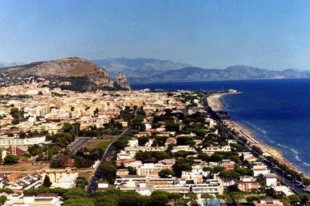 Отель Albergo Mediterraneo в Ривьера ди Улиссе - Италия