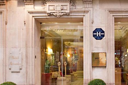 Отель Melia Paris Champs Elysees в Париж - Франция