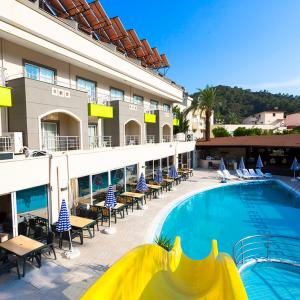 отель Rich Melissa Hotel