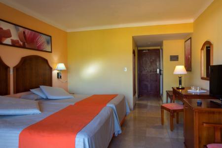 Отель Starfish Cuatro Palmas в Варадеро - Куба